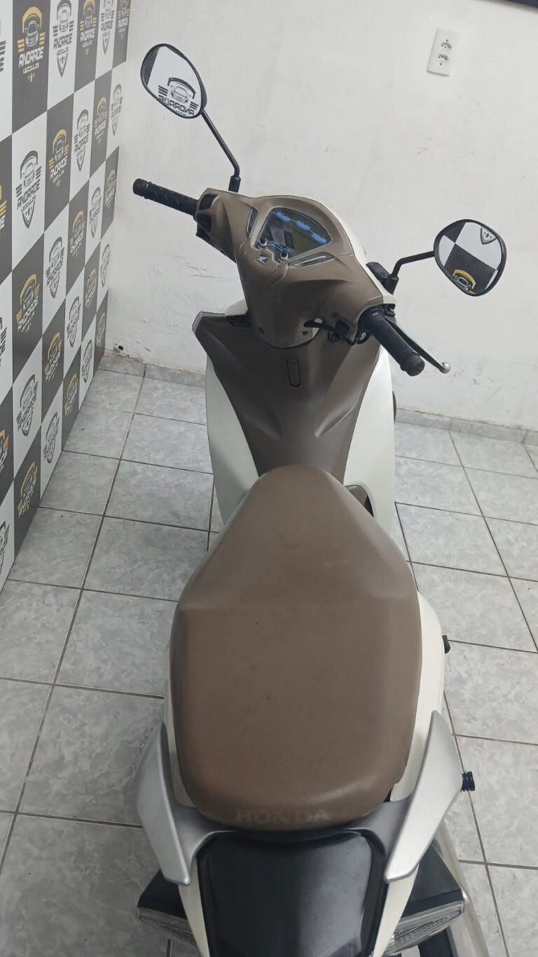 WhatsApp Image 2025-12-04 at 17.58.23